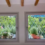 Fisherman's House With Sea Views *