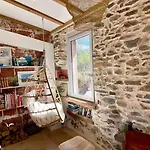 Fisherman's House With Sea Views