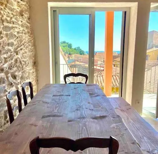 Fisherman's House With Sea Views Apartman *